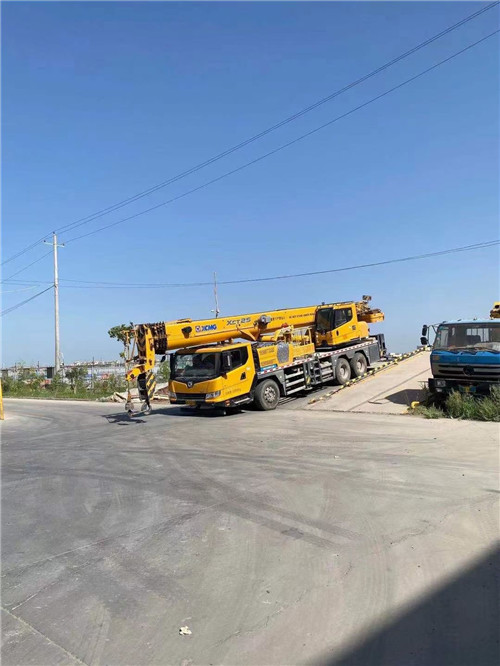 宾川县吊车作业时，可能会产生哪些额外收费项目？